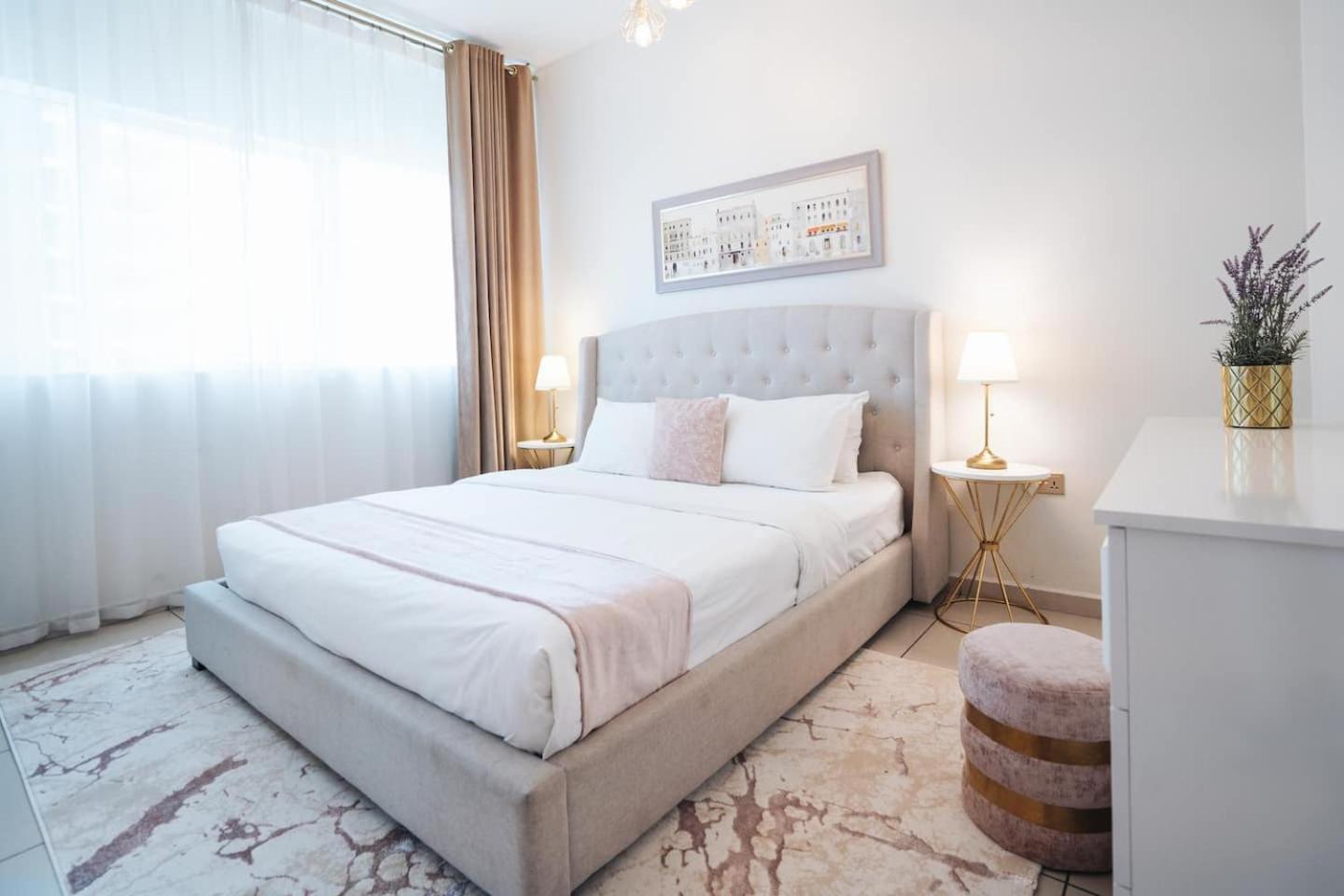 Charming Warm Suite With Amazing Views Of The City Dubai Buitenkant foto