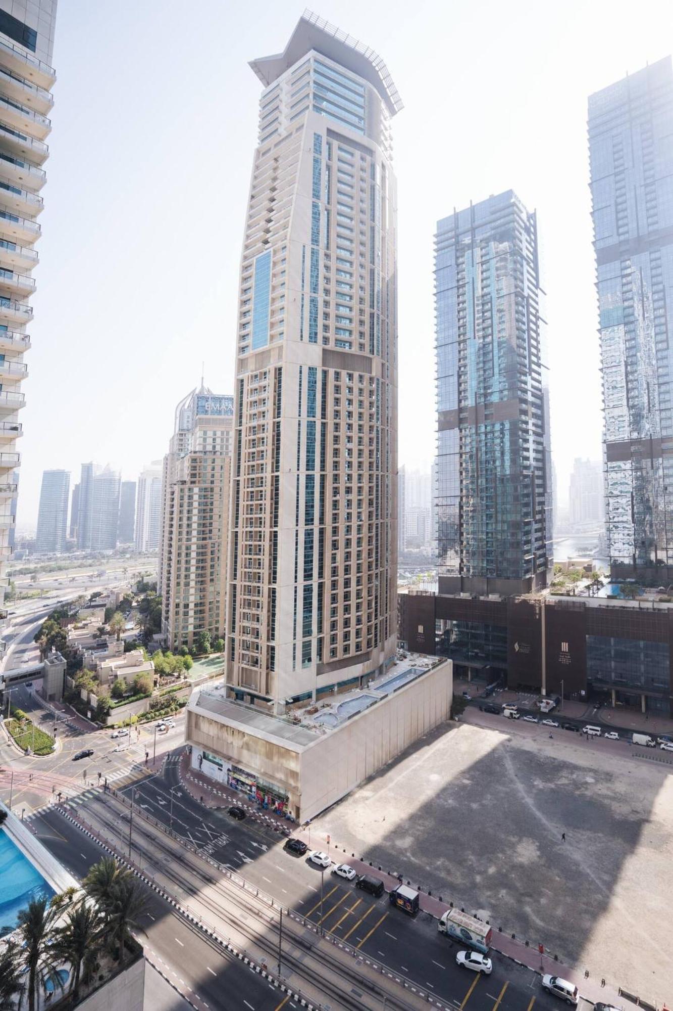 Charming Warm Suite With Amazing Views Of The City Dubai Buitenkant foto